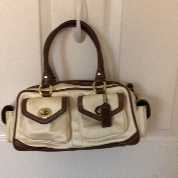 Vintage COACH Cream and Brown hand Bag - Picture 6 of 11
